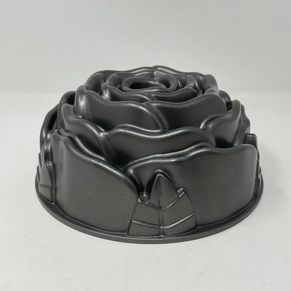 Nordic Ware Rose Bundt Pan Cast Aluminum 10 Cup Non-Stick Bakeware Gray Floral